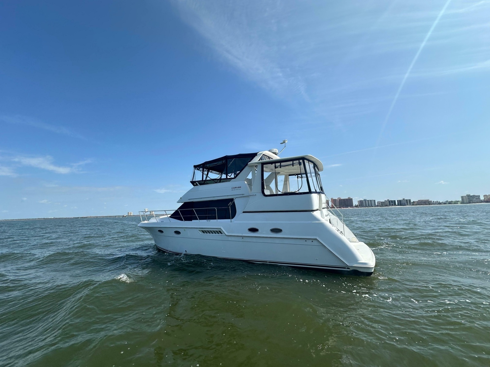 2000 Carver 406 Motor Yacht