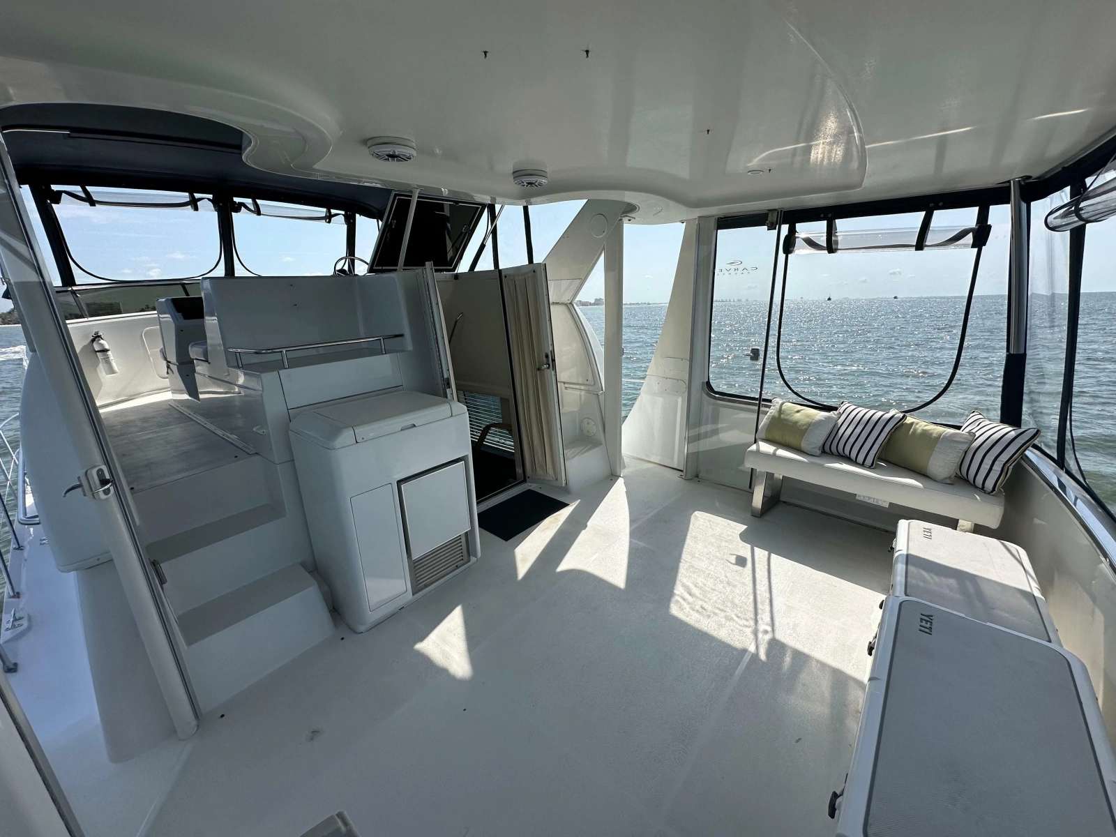 2000 Carver 406 Motor Yacht