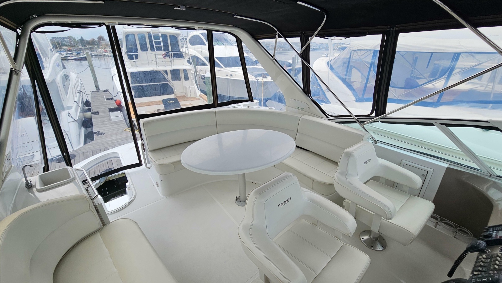 2000 Carver 450 Voyager Pilothouse