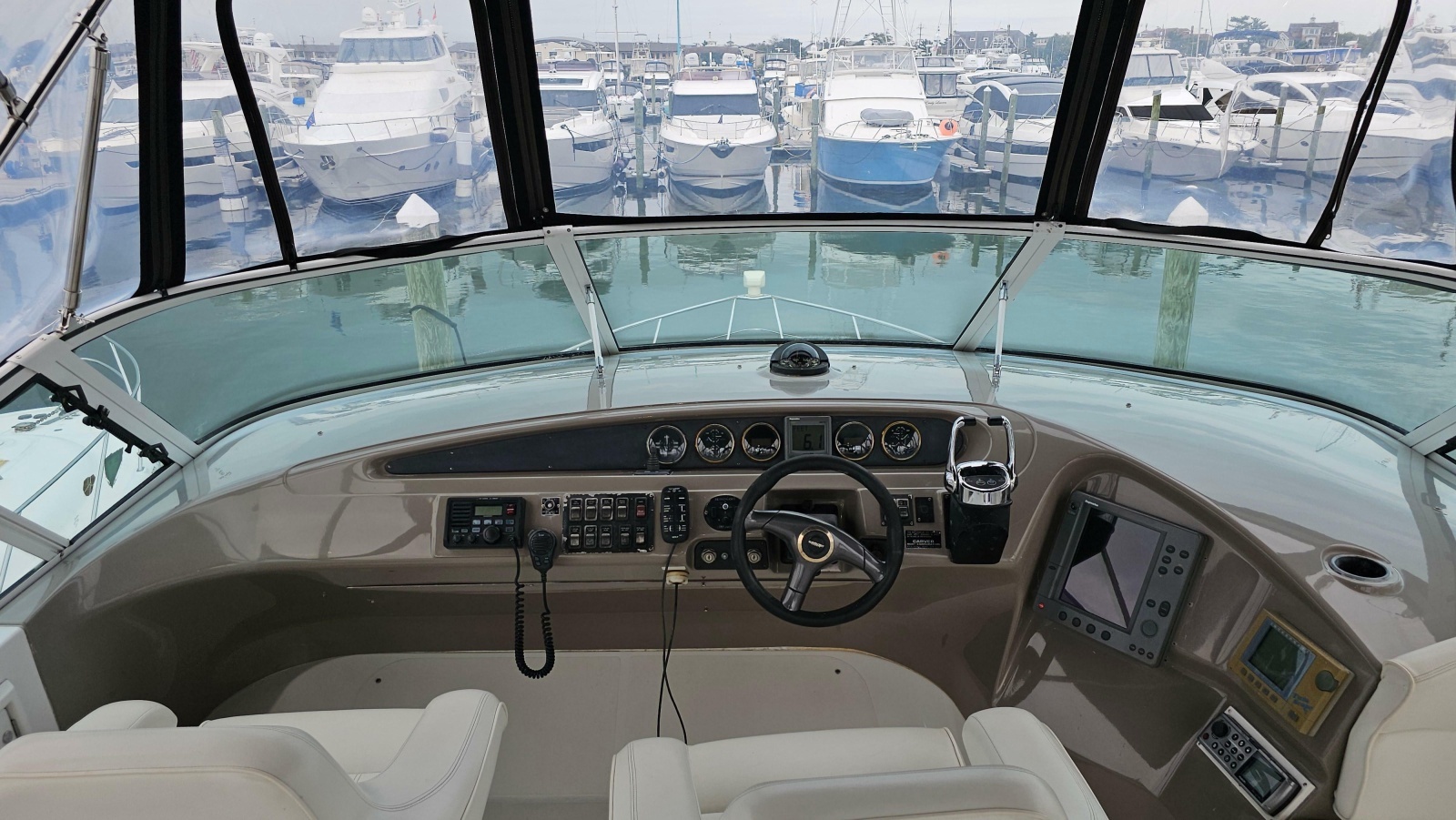 2000 Carver 450 Voyager Pilothouse