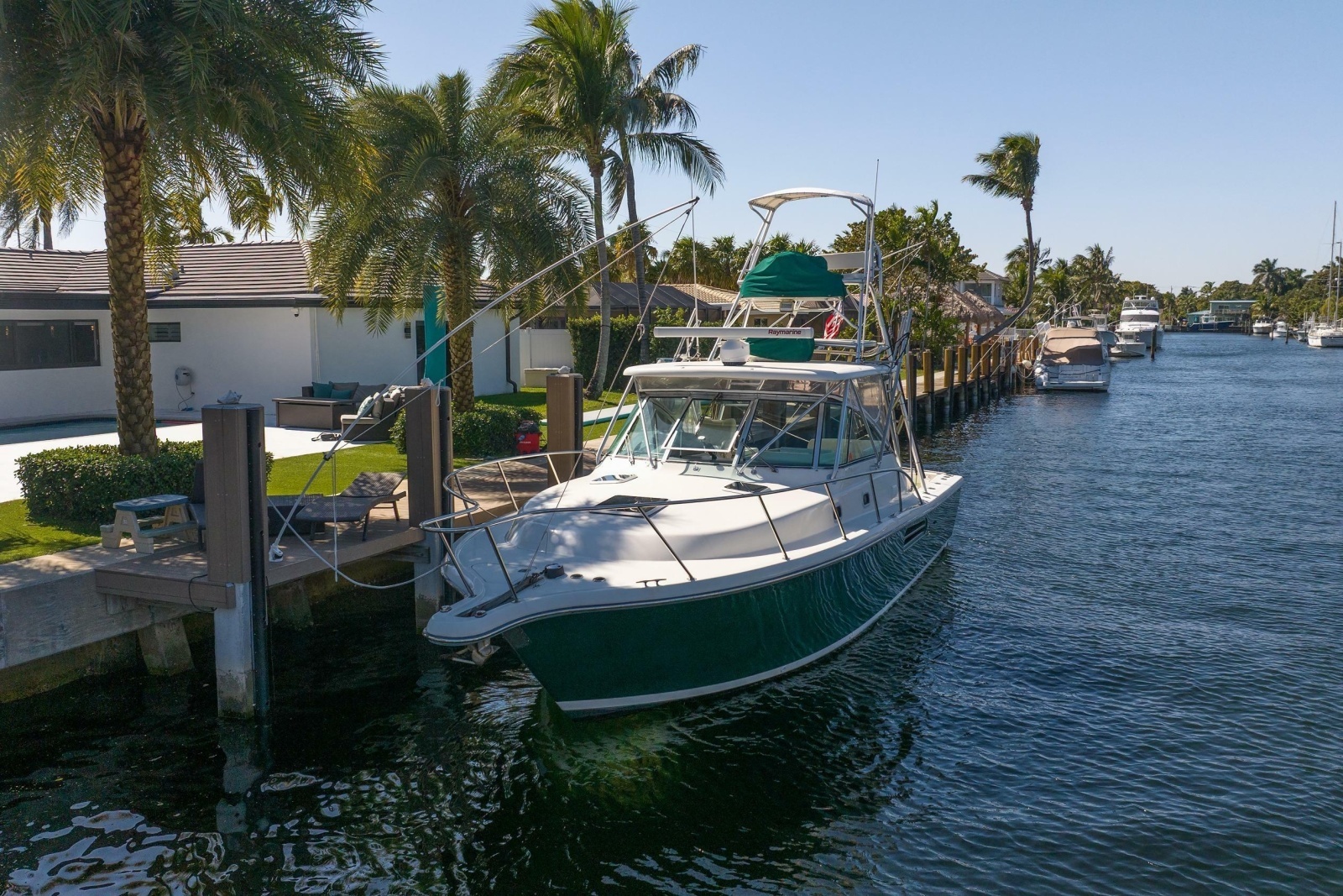 2000 Pursuit 3400 Express