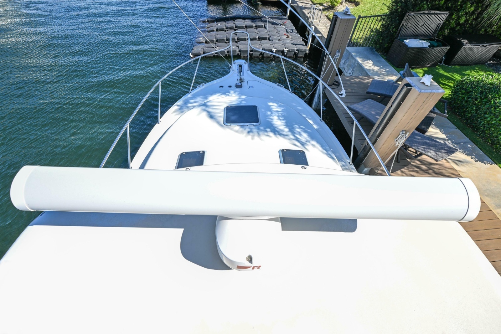 2000 Pursuit 3400 Express