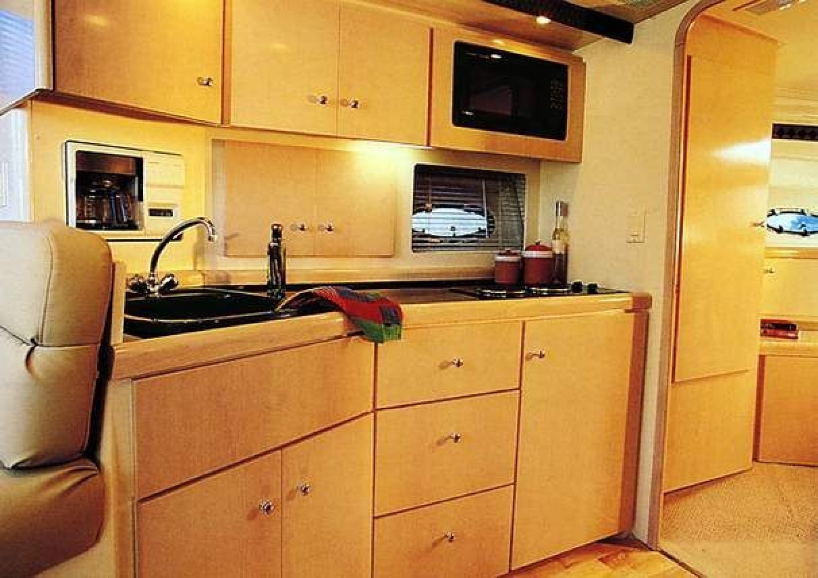 1999 Carver 350 Mariner