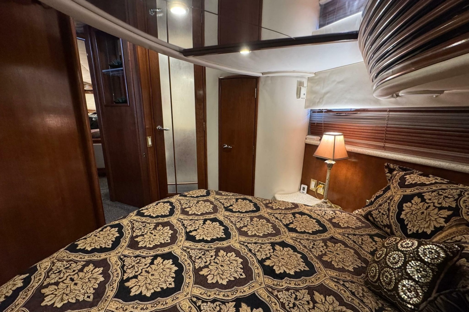 1999 Carver 450 Voyager Pilothouse