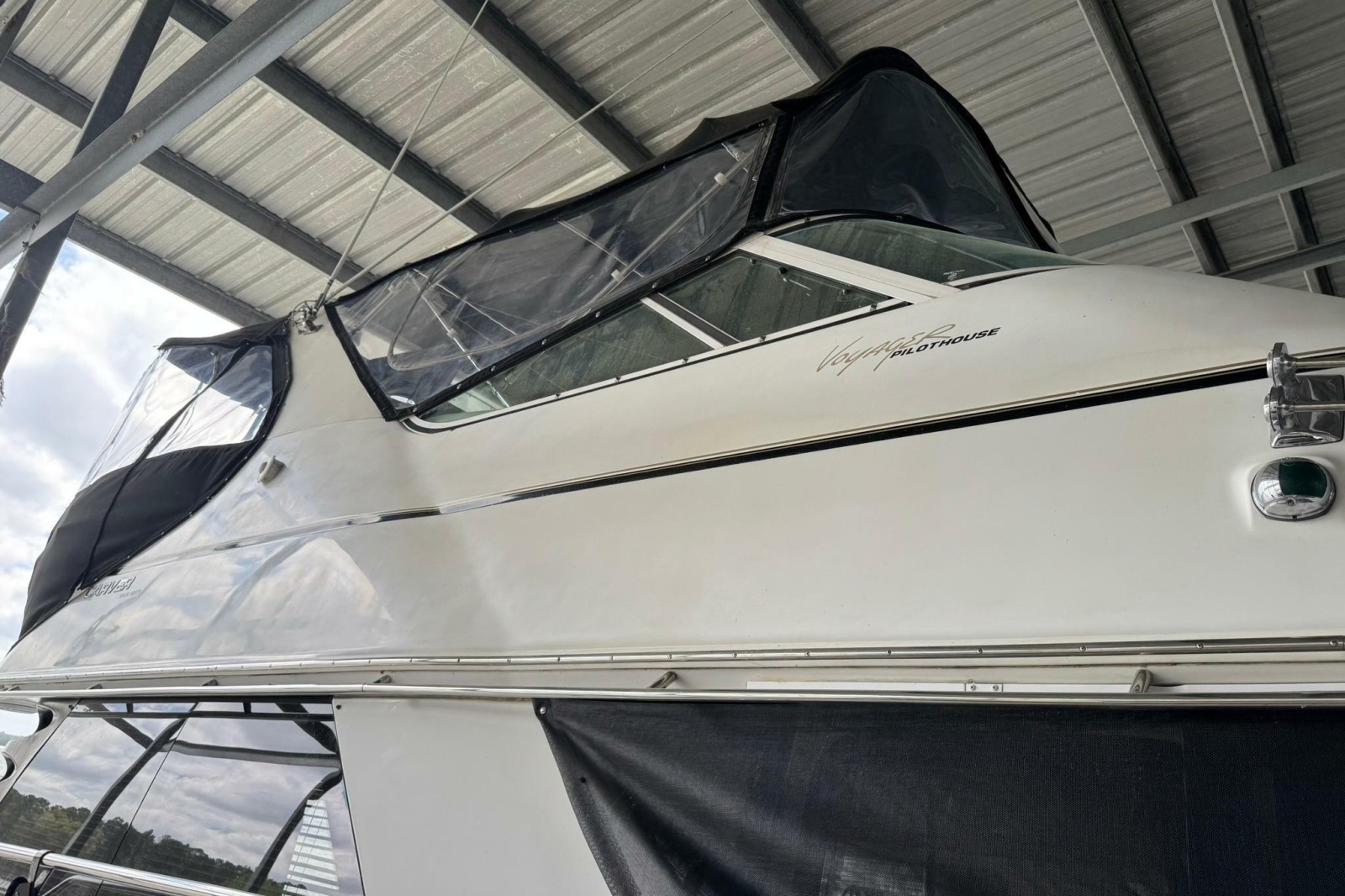 1999 Carver 450 Voyager Pilothouse