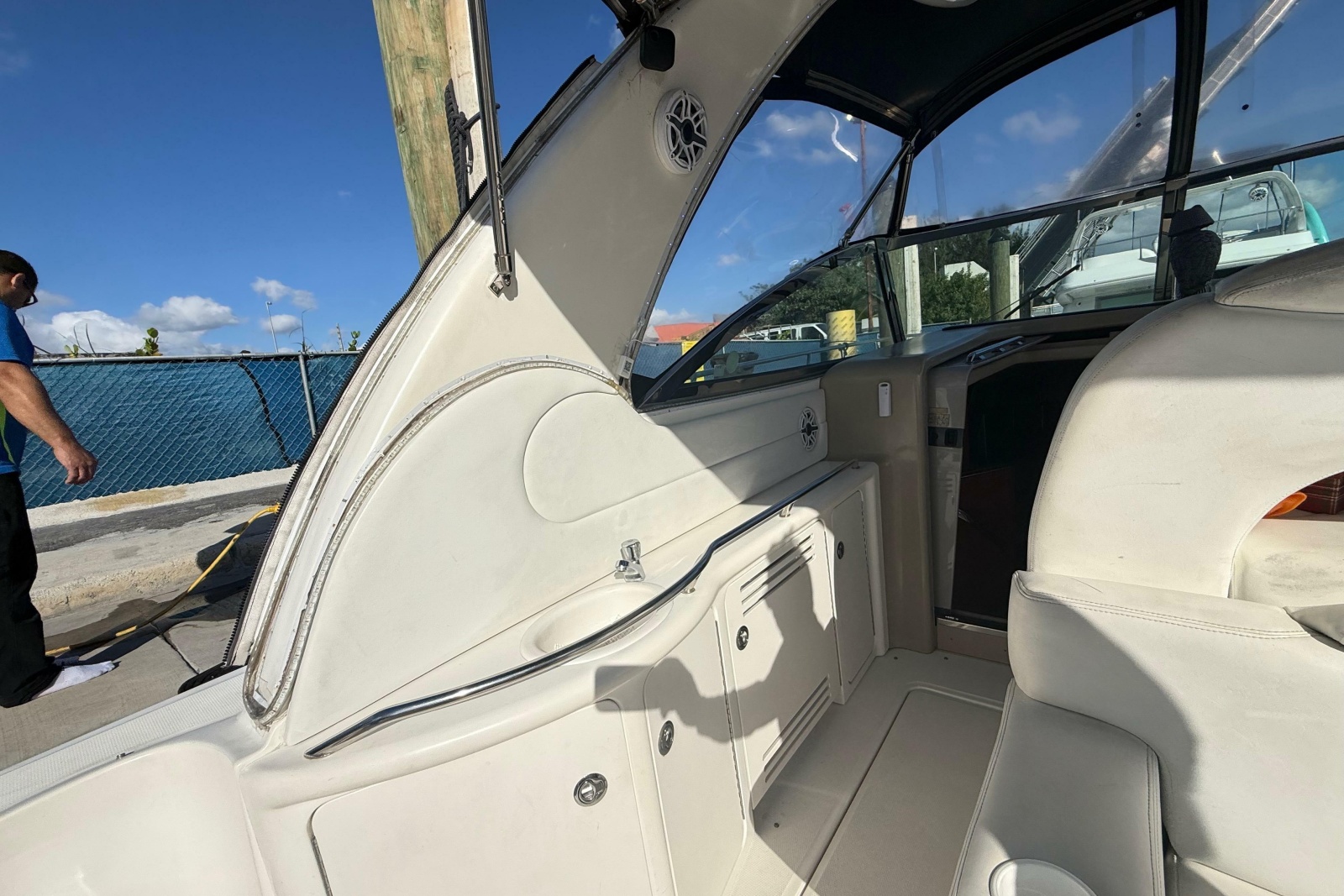 1999 Sea Ray 410 Express Cruiser