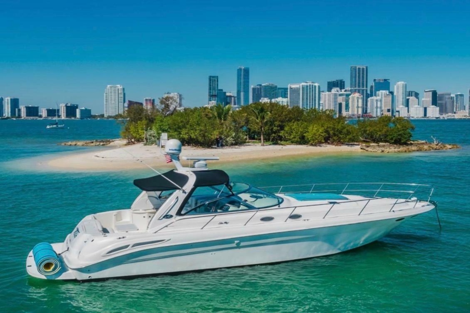 1999 Sea Ray 410 Express Cruiser