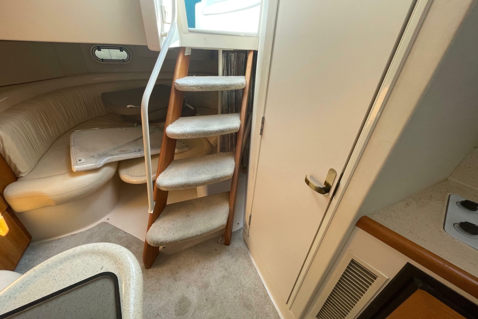 1999 Silverton 360 Express