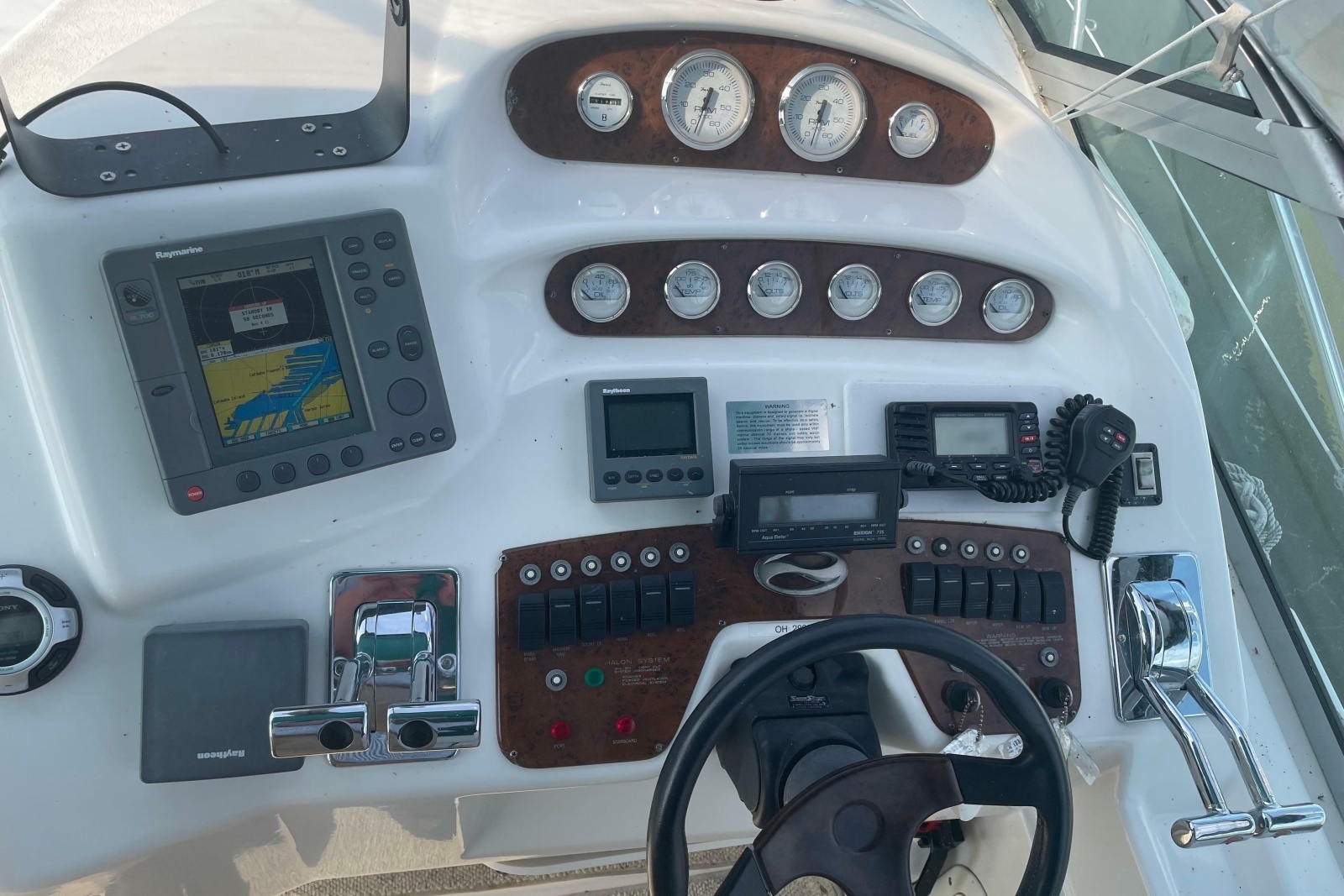 1999 Silverton 360 Express