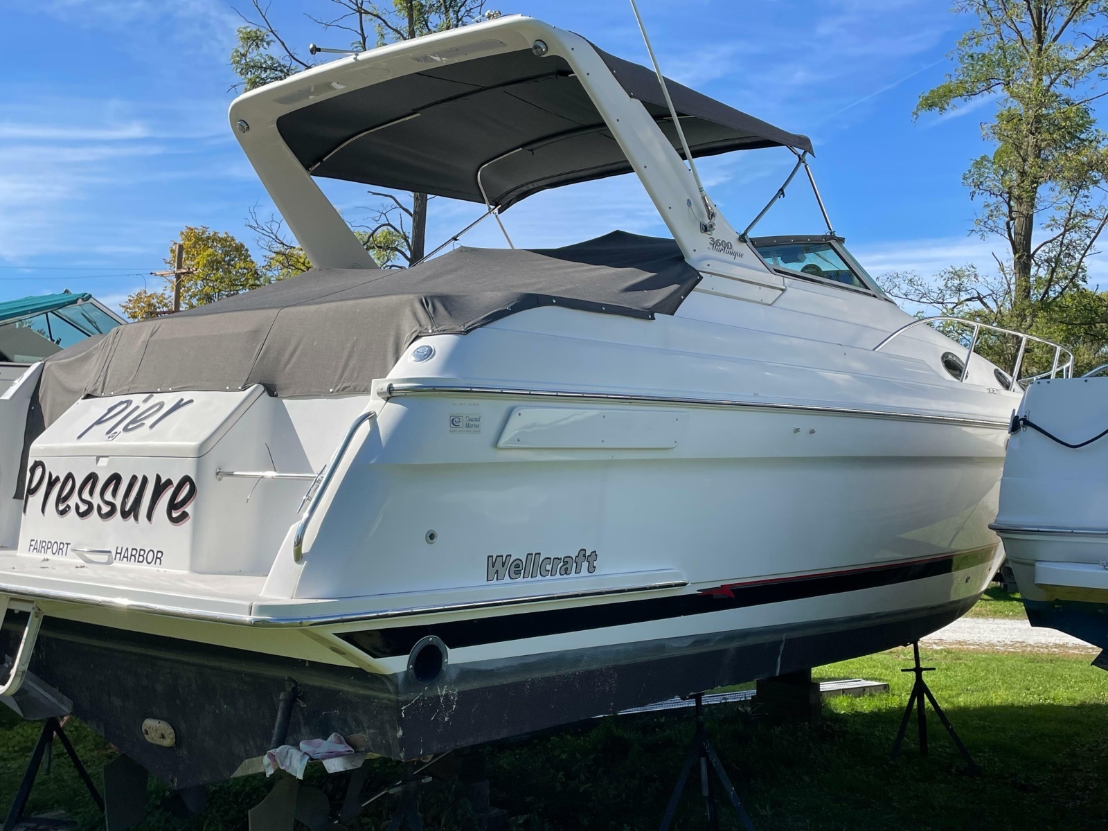 1999 Wellcraft 3600 Martinique