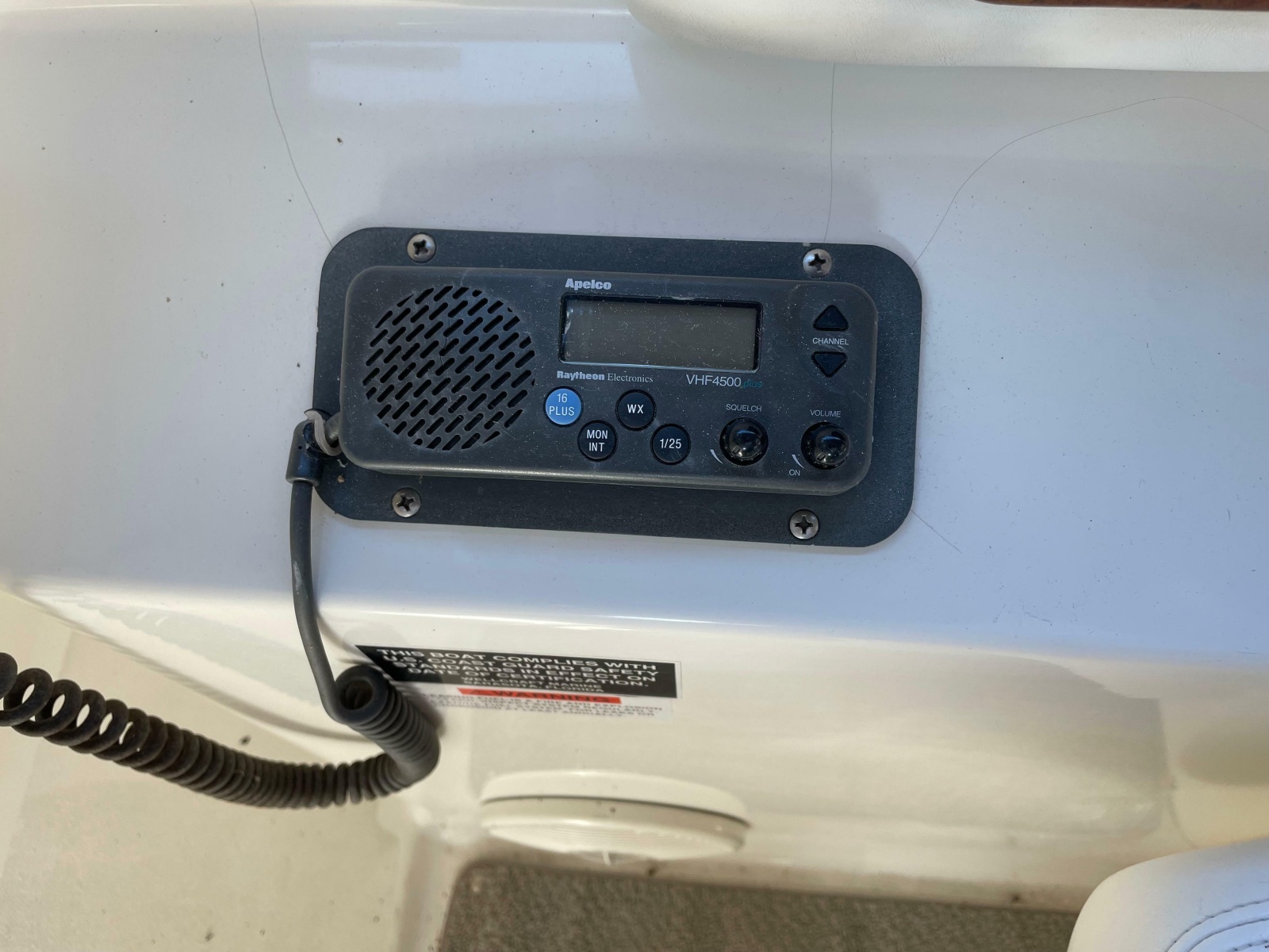 1999 Wellcraft 3600 Martinique