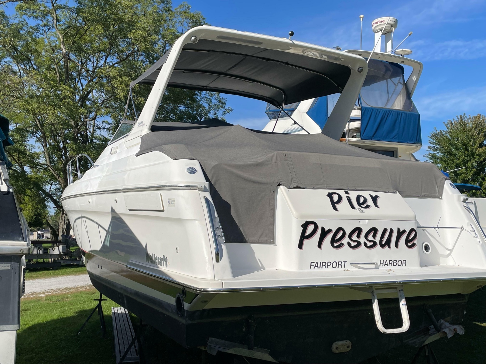 1999 Wellcraft 3600 Martinique