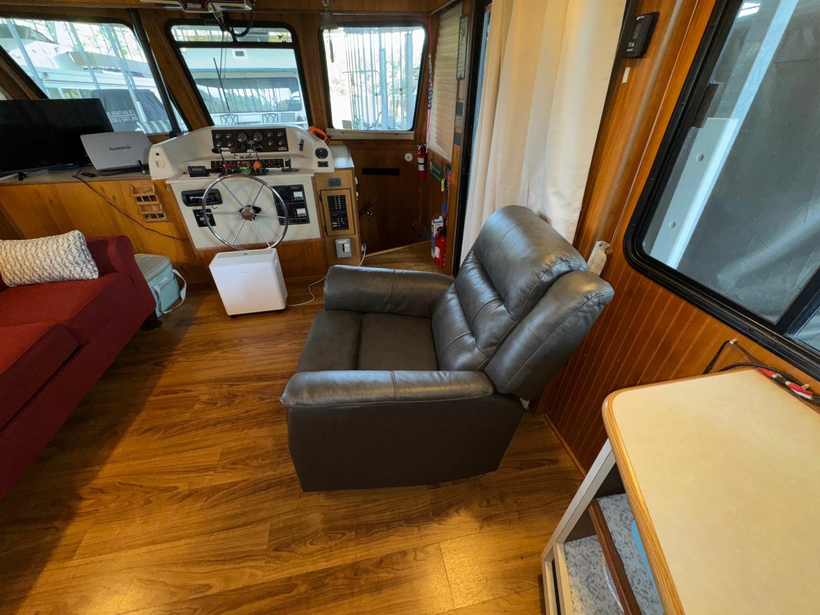 1998 Gibson 47 Executive