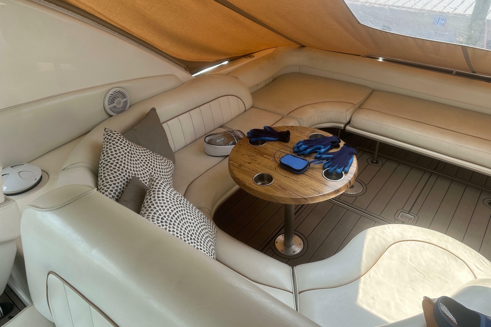 1998 Sea Ray 450 Sundancer