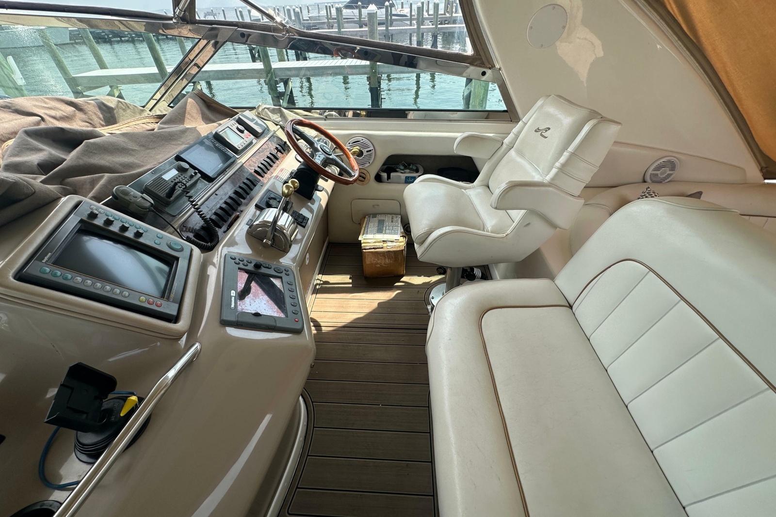 1998 Sea Ray 450 Sundancer