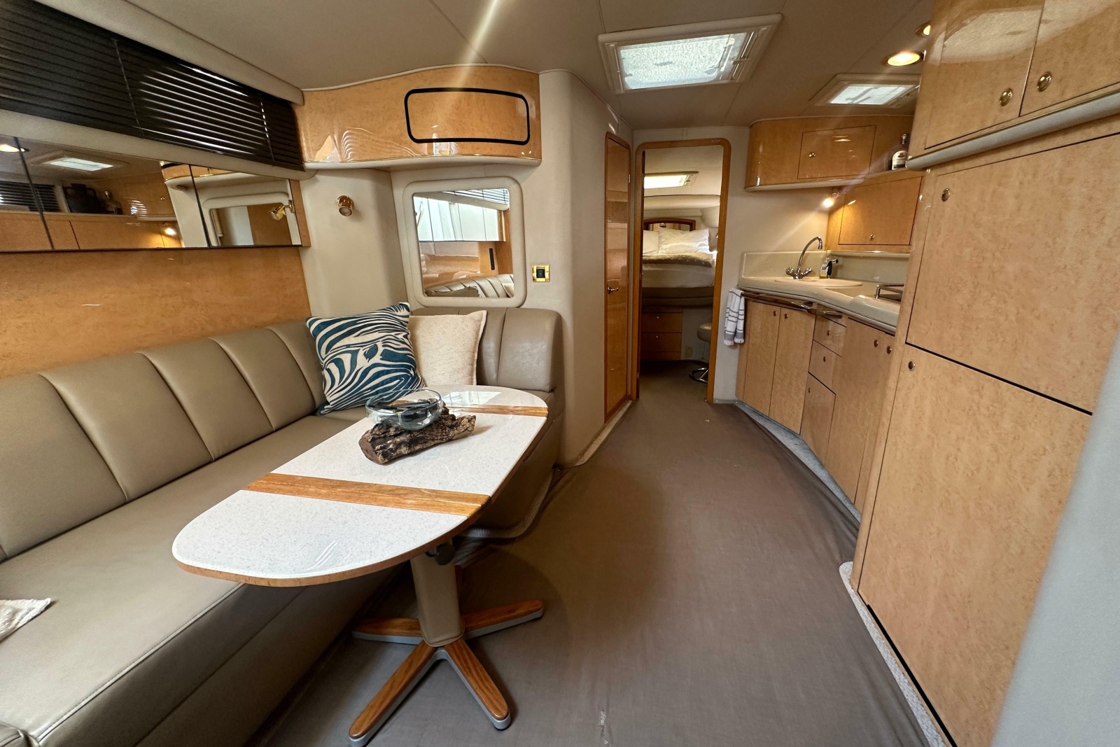 1998 Sea Ray 450 Sundancer