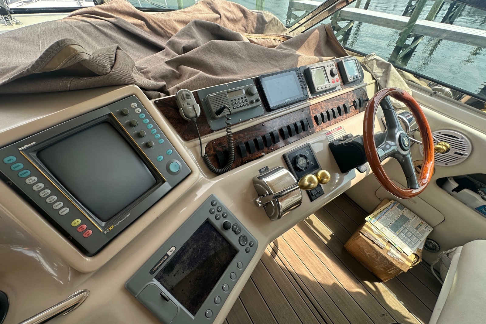 1998 Sea Ray 450 Sundancer