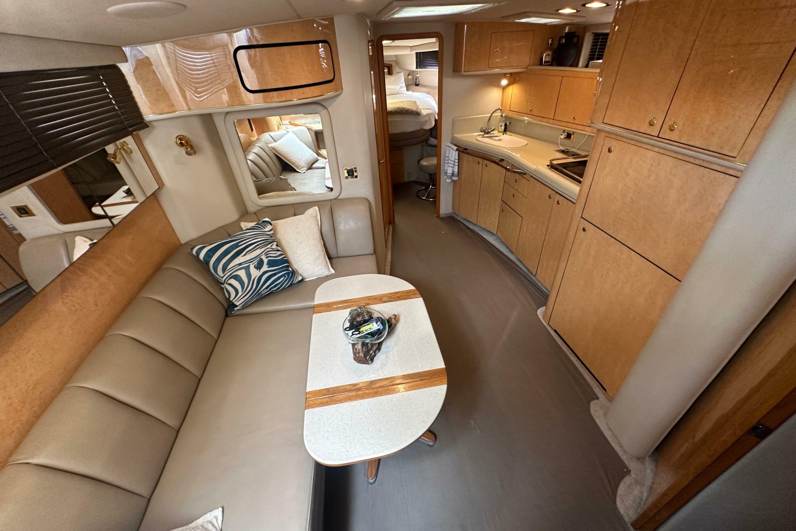 1998 Sea Ray 450 Sundancer