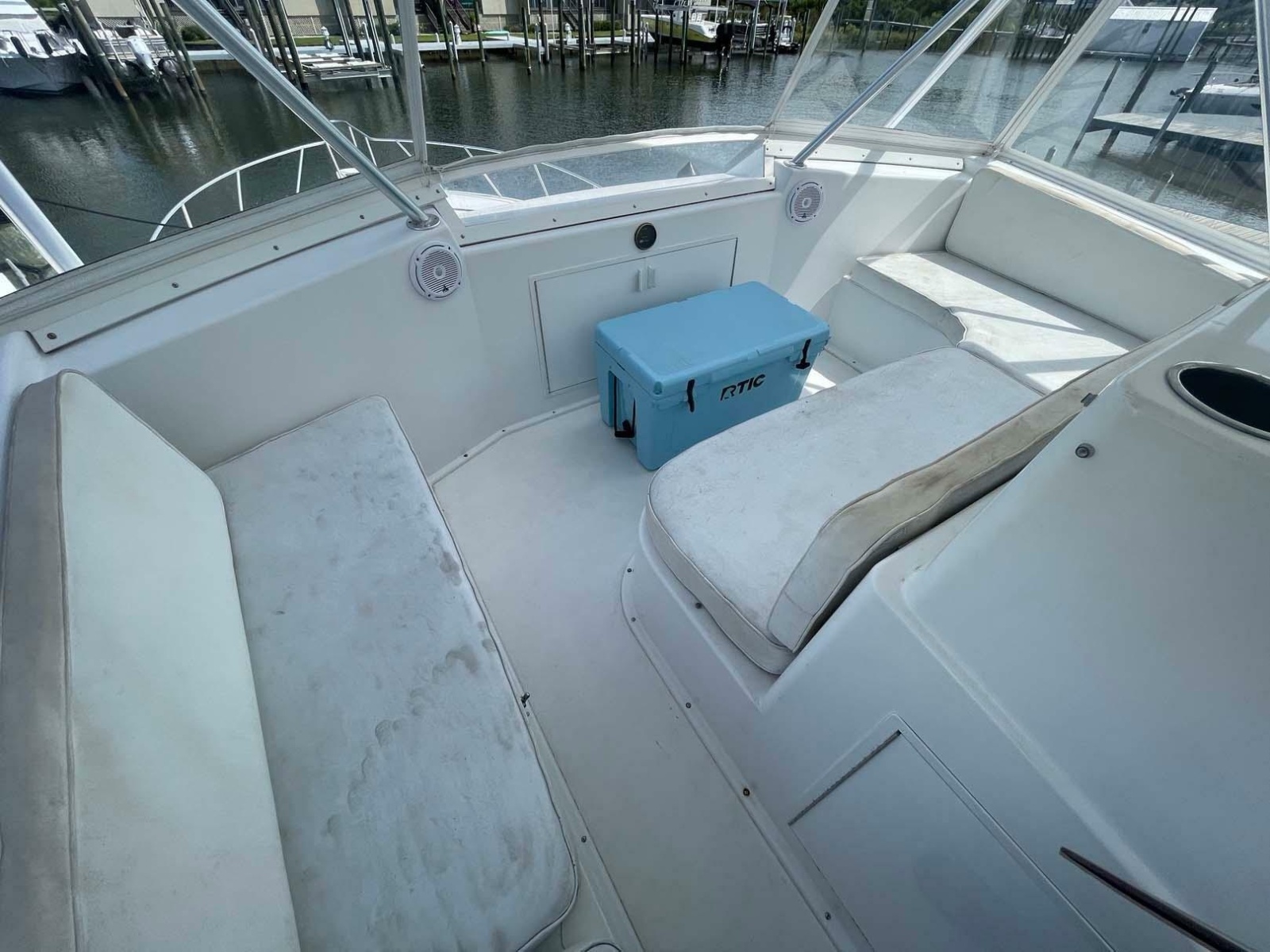 1998 Viking 50 Convertible