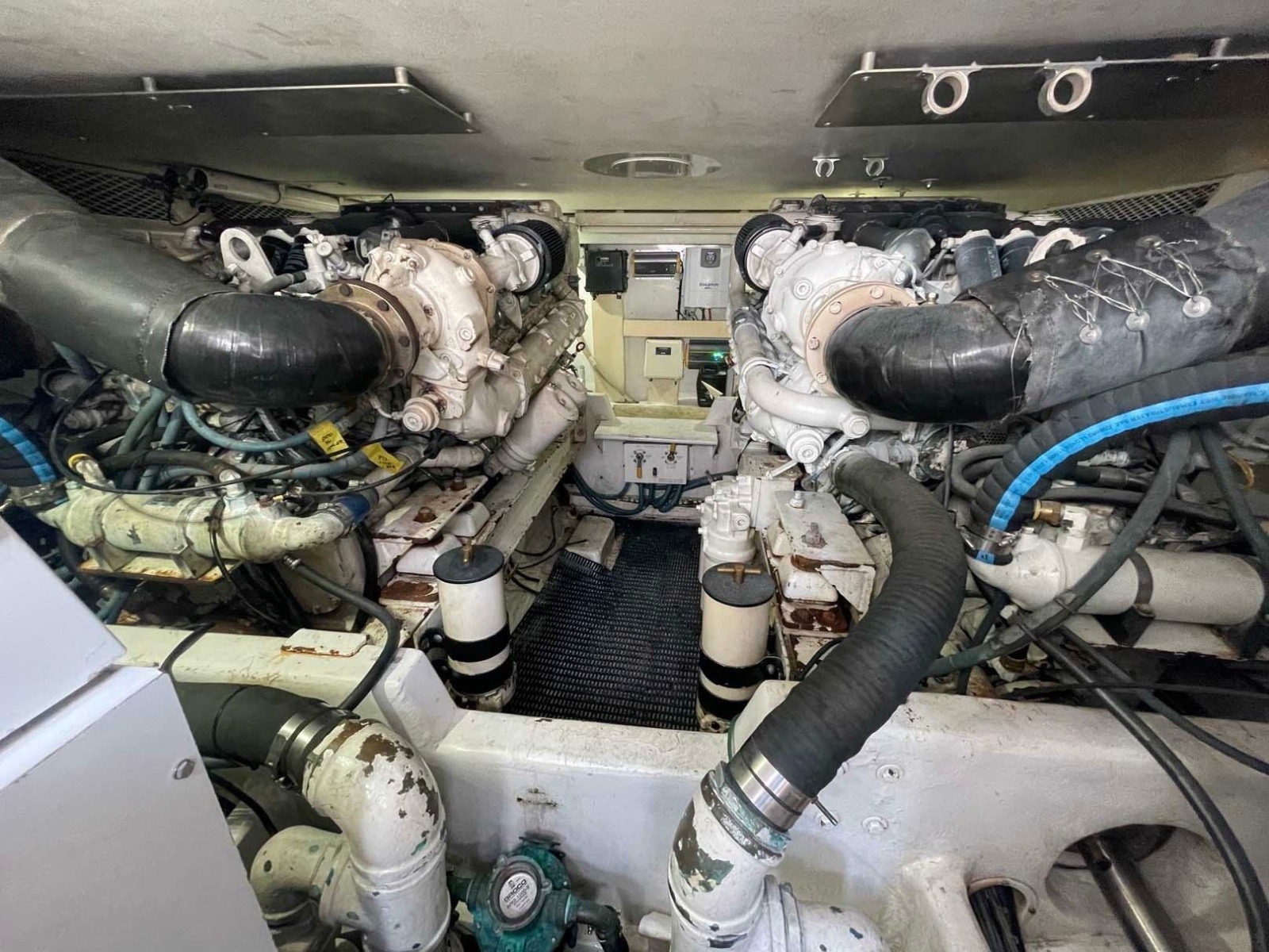 1998 Viking 50 Convertible