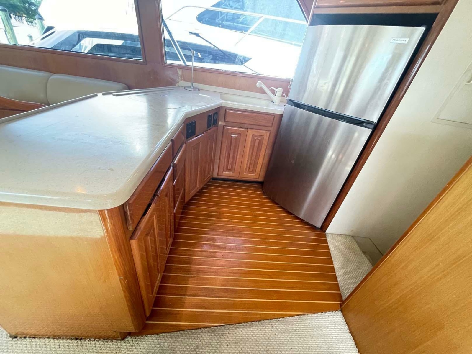 1998 Viking 50 Convertible