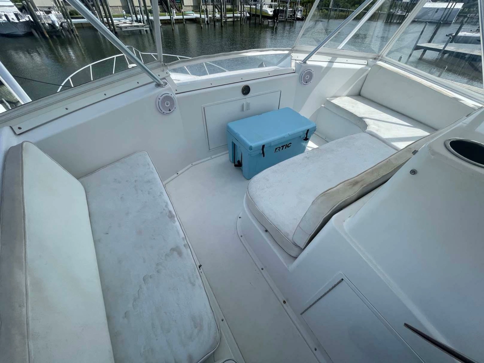 1998 Viking 50 Convertible