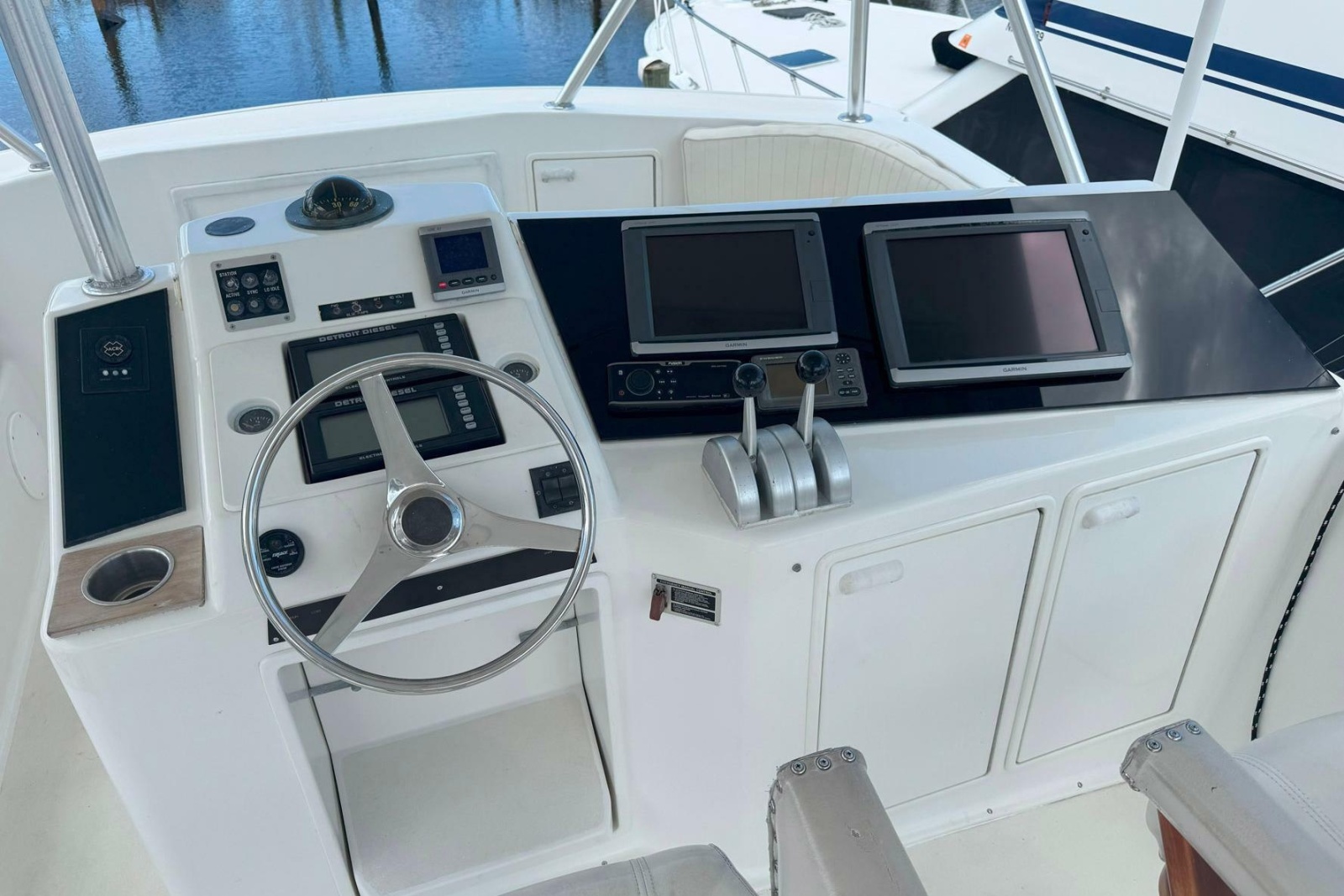 1997 Ocean Yachts 48 Super Sport