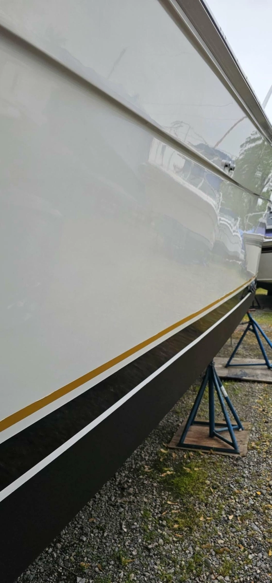 1997 Sea Ray 330 Express