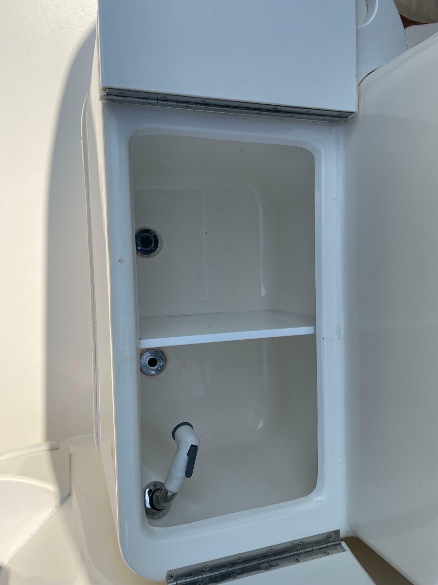 1997 Sea Ray 330 Express