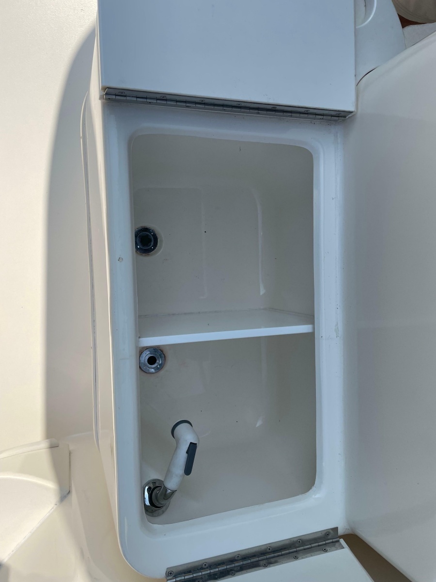 1997 Sea Ray 330 Express