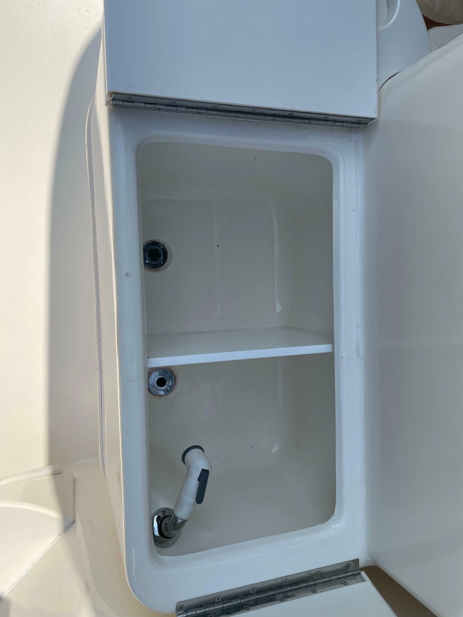 1997 Sea Ray 330 Express