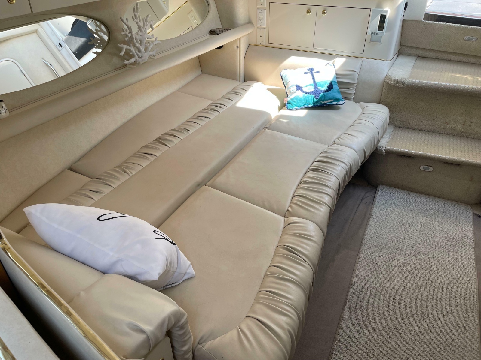 1997 Sea Ray 330 Express