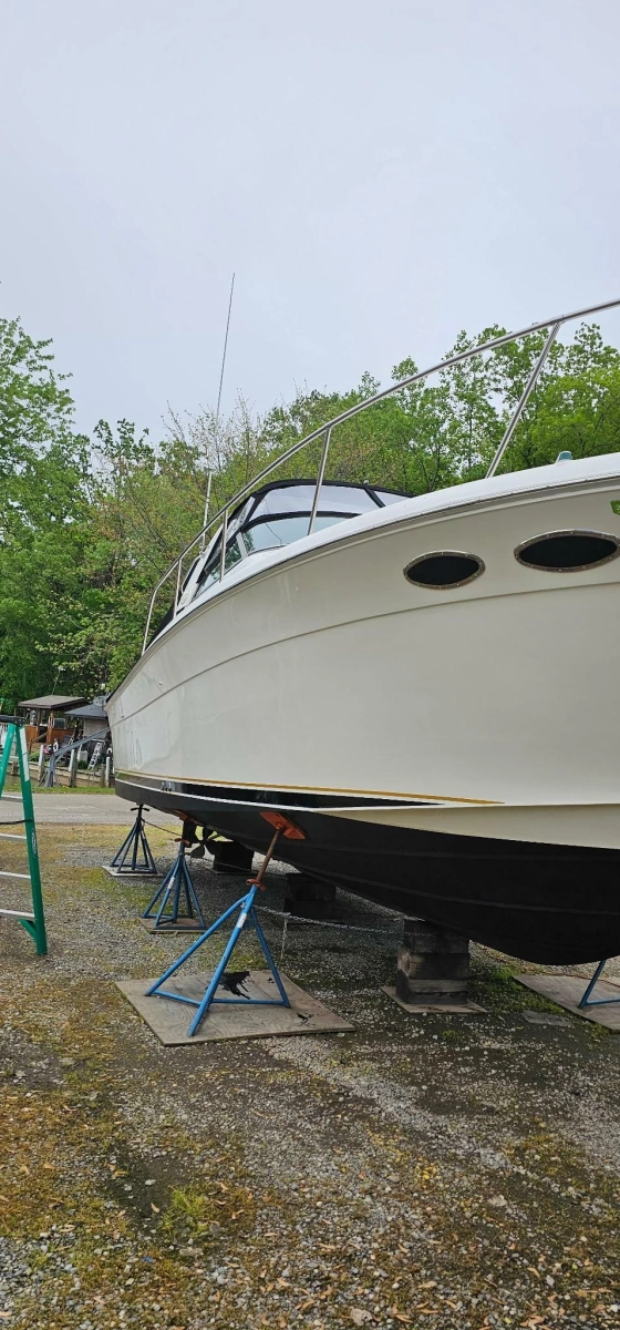 1997 Sea Ray 330 Express