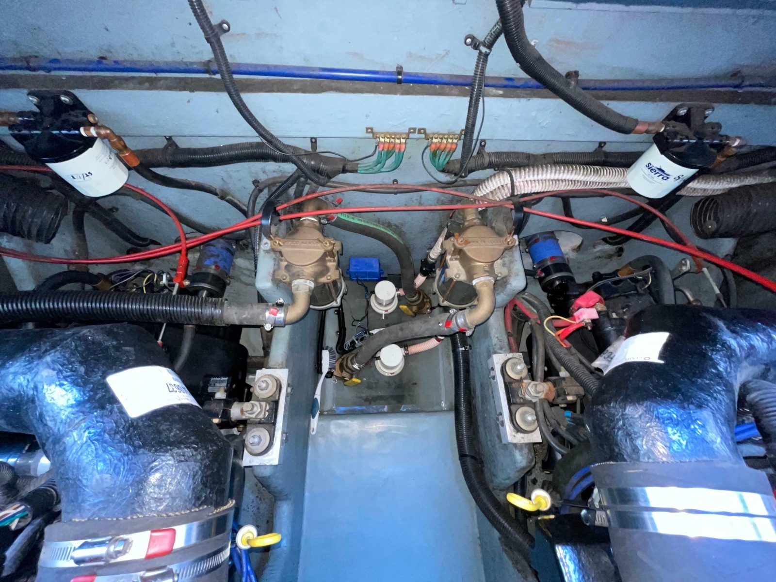 1997 Sea Ray 330 Express