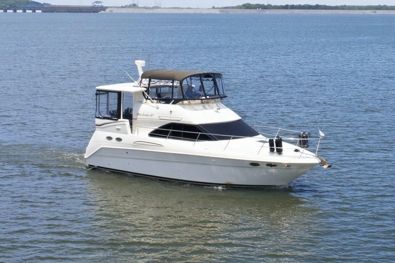 1997 Sea Ray 370 Aft Cabin