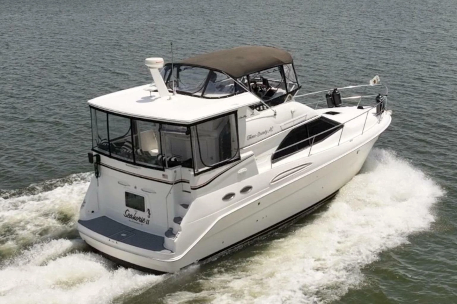 1997 Sea Ray 370 Aft Cabin