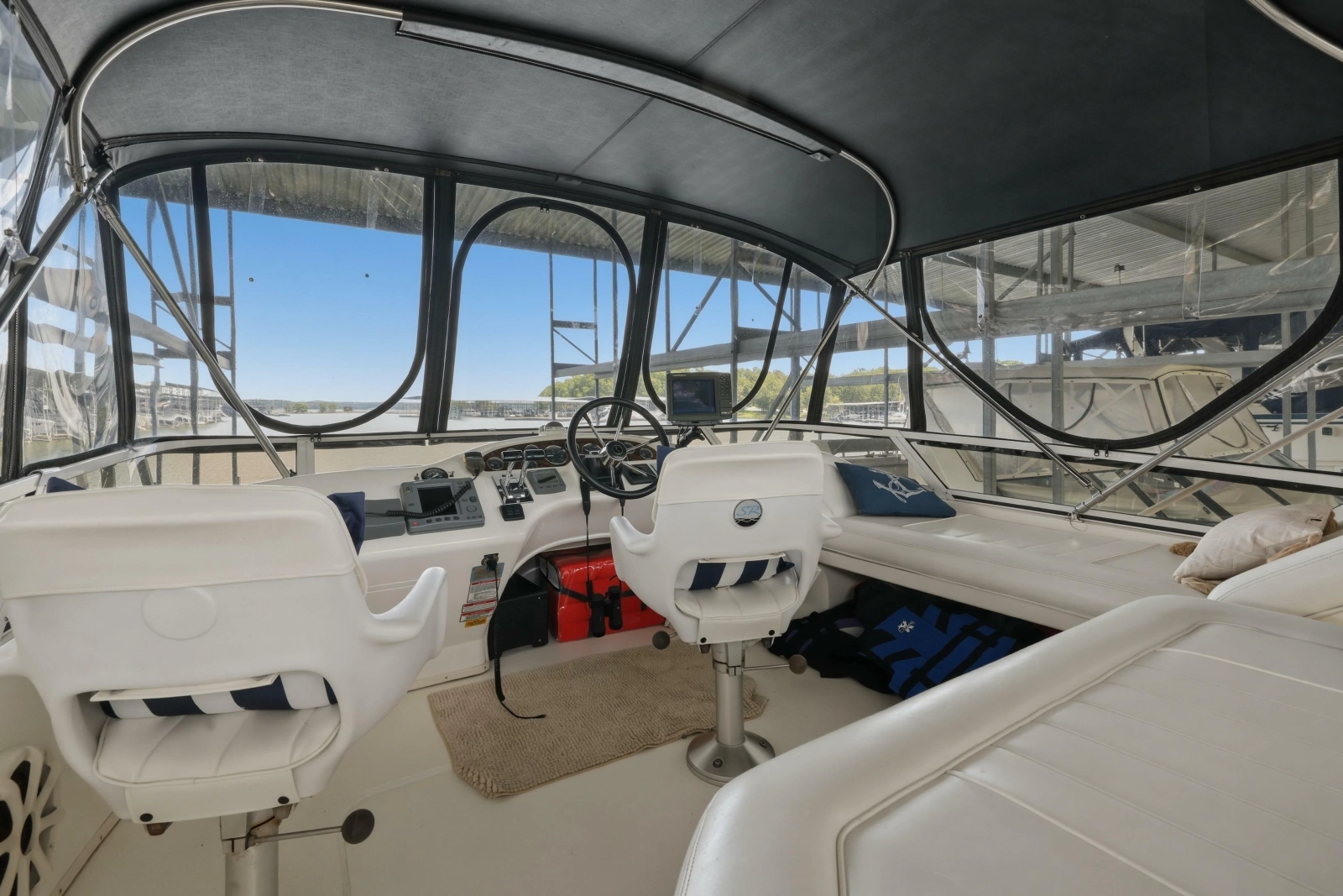 1997 Sea Ray 370 Aft Cabin