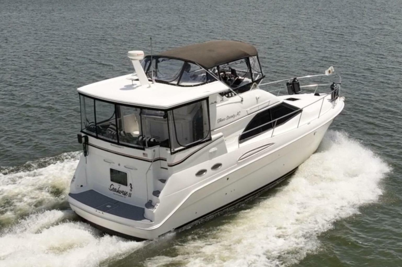 1997 Sea Ray 370 Aft Cabin