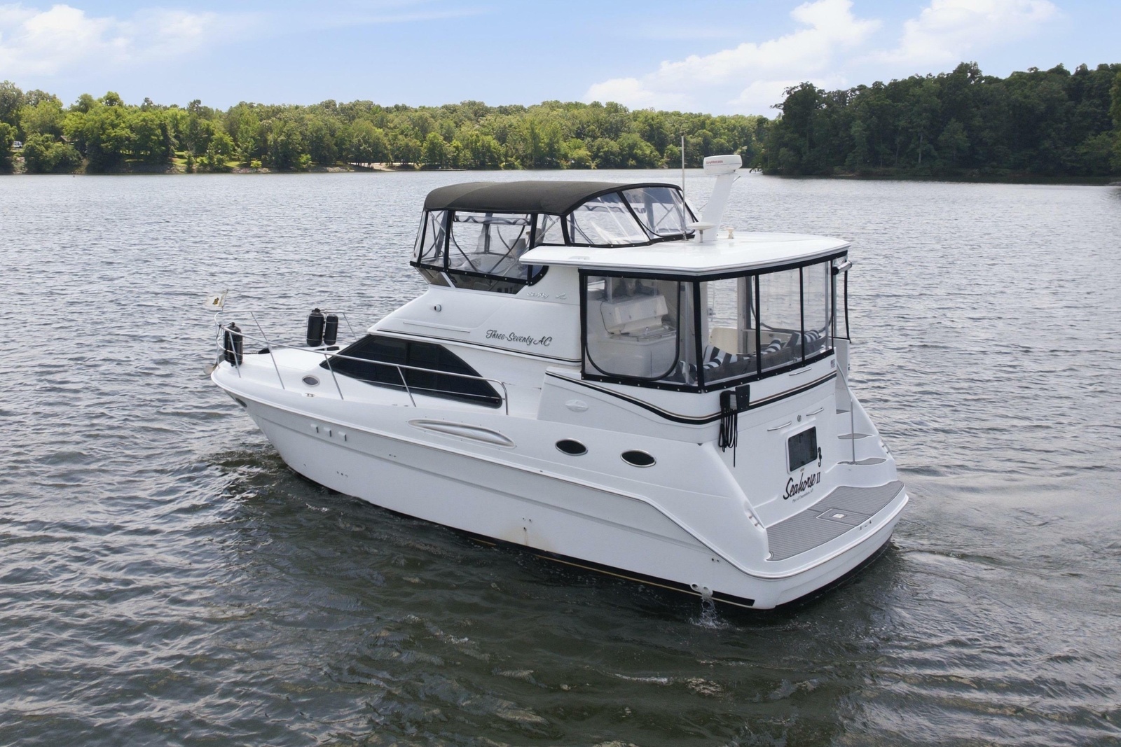 1997 Sea Ray 370 Aft Cabin