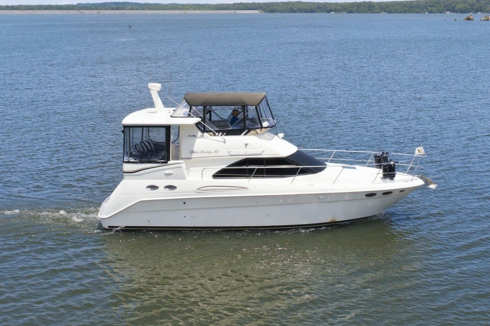 1997 Sea Ray 370 Aft Cabin