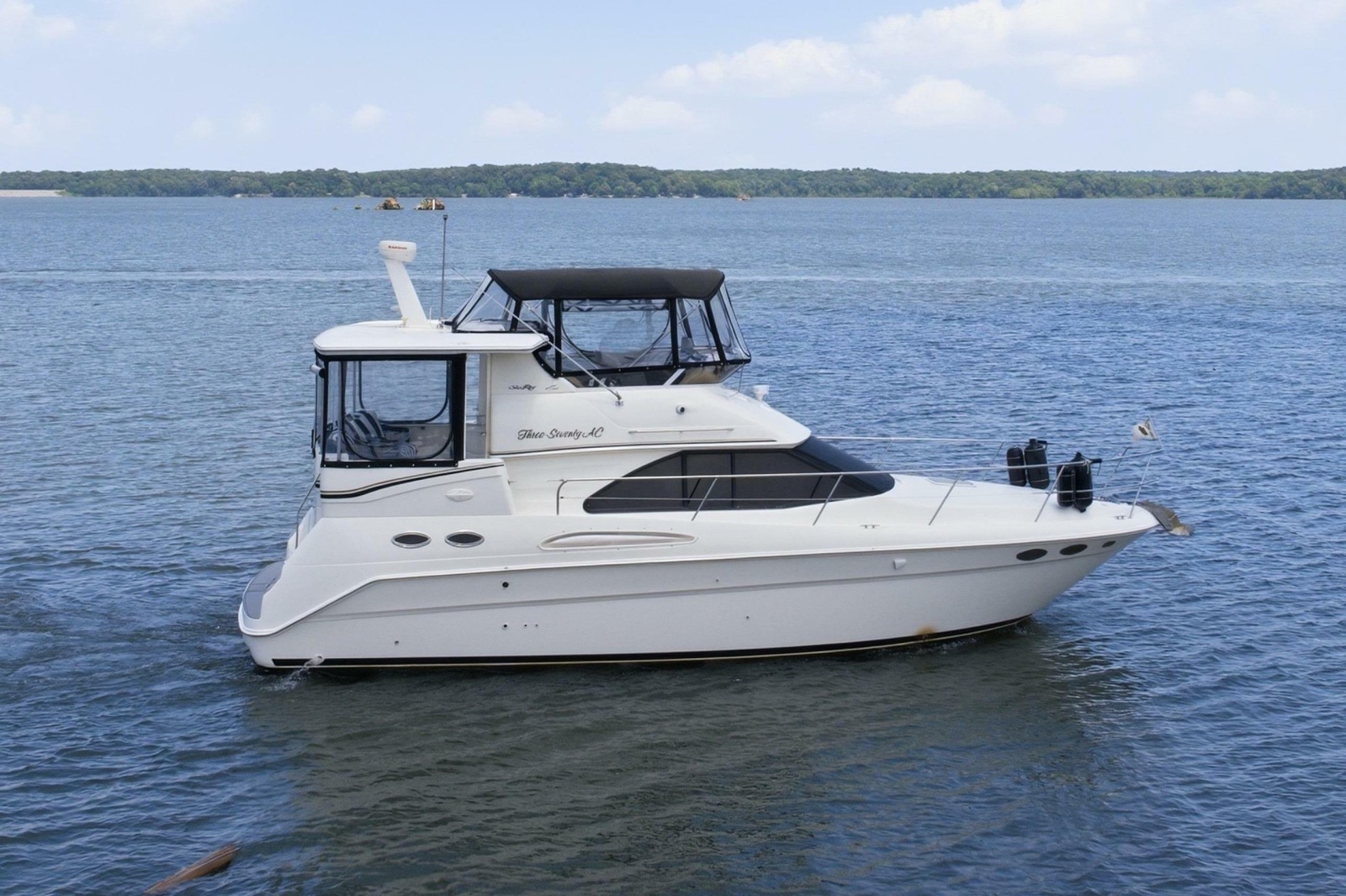 1997 Sea Ray 370 Aft Cabin