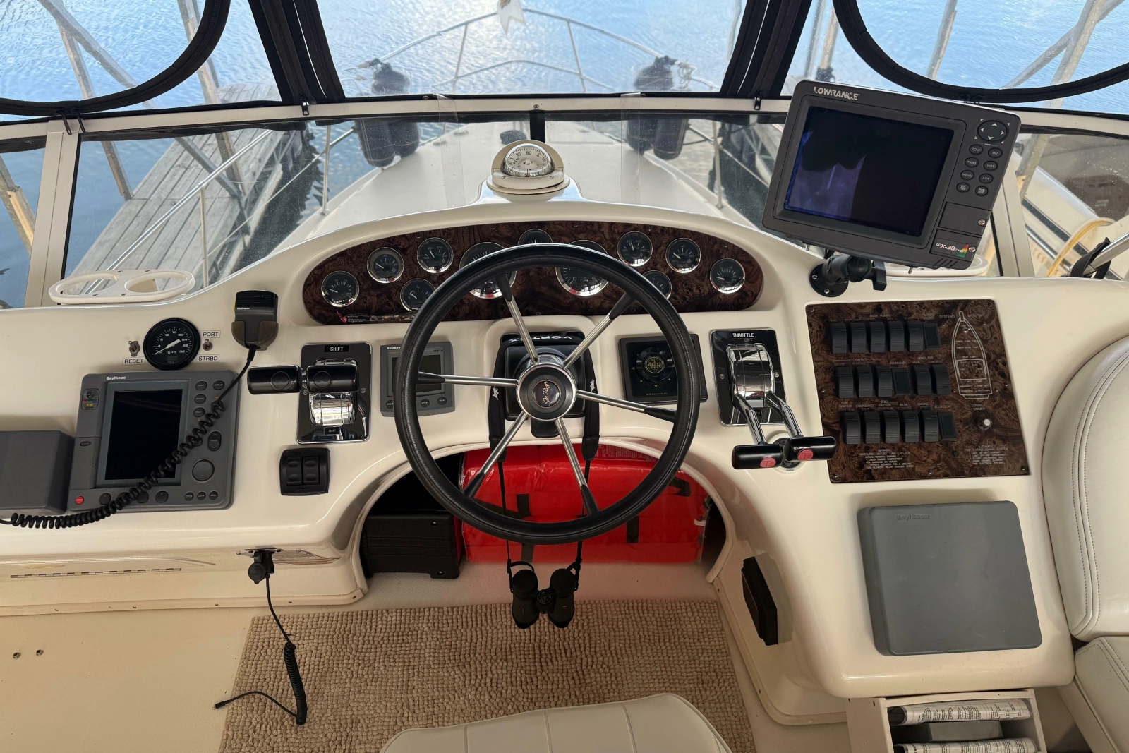 1997 Sea Ray 370 Aft Cabin