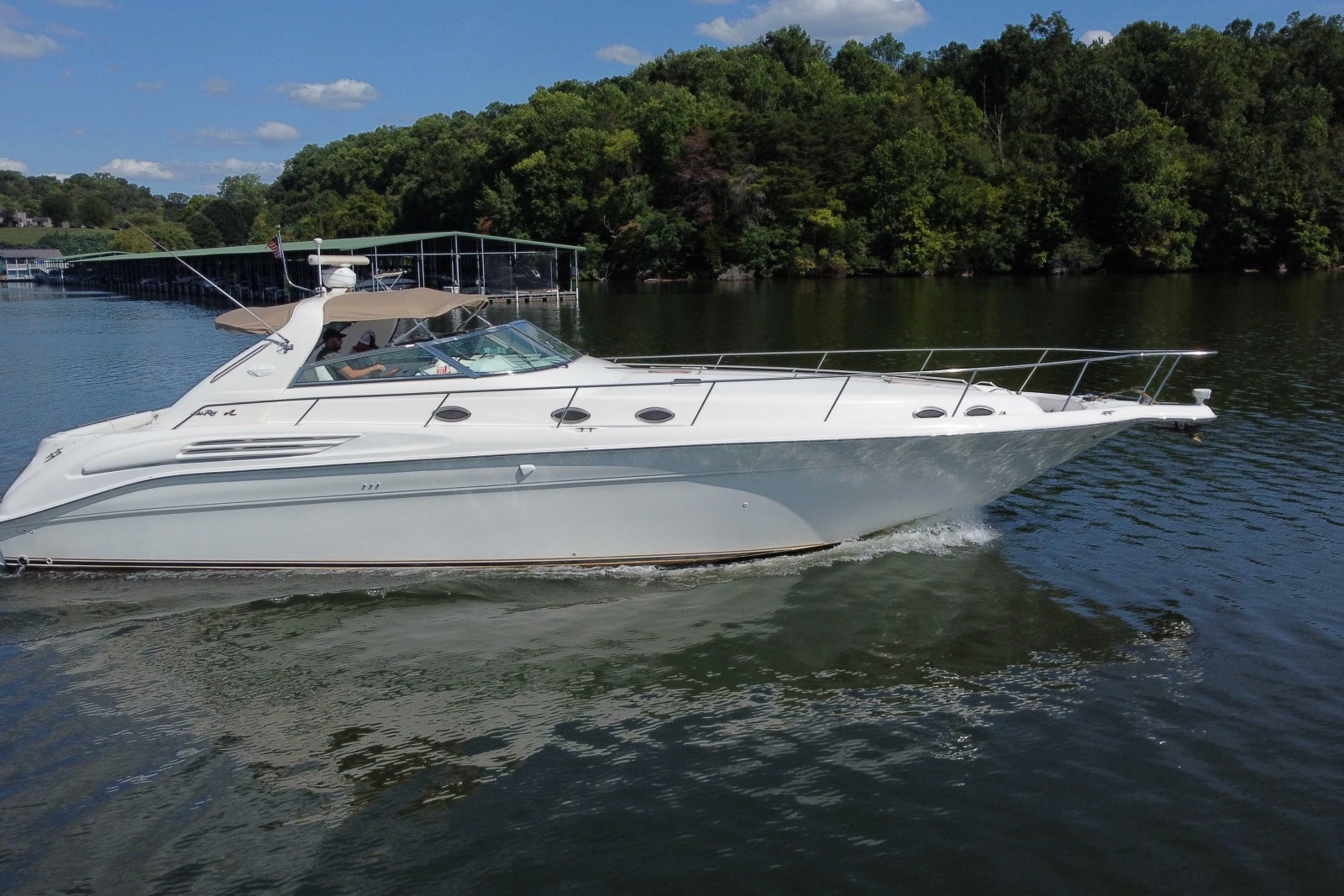 1997 Sea Ray 450 Sundancer