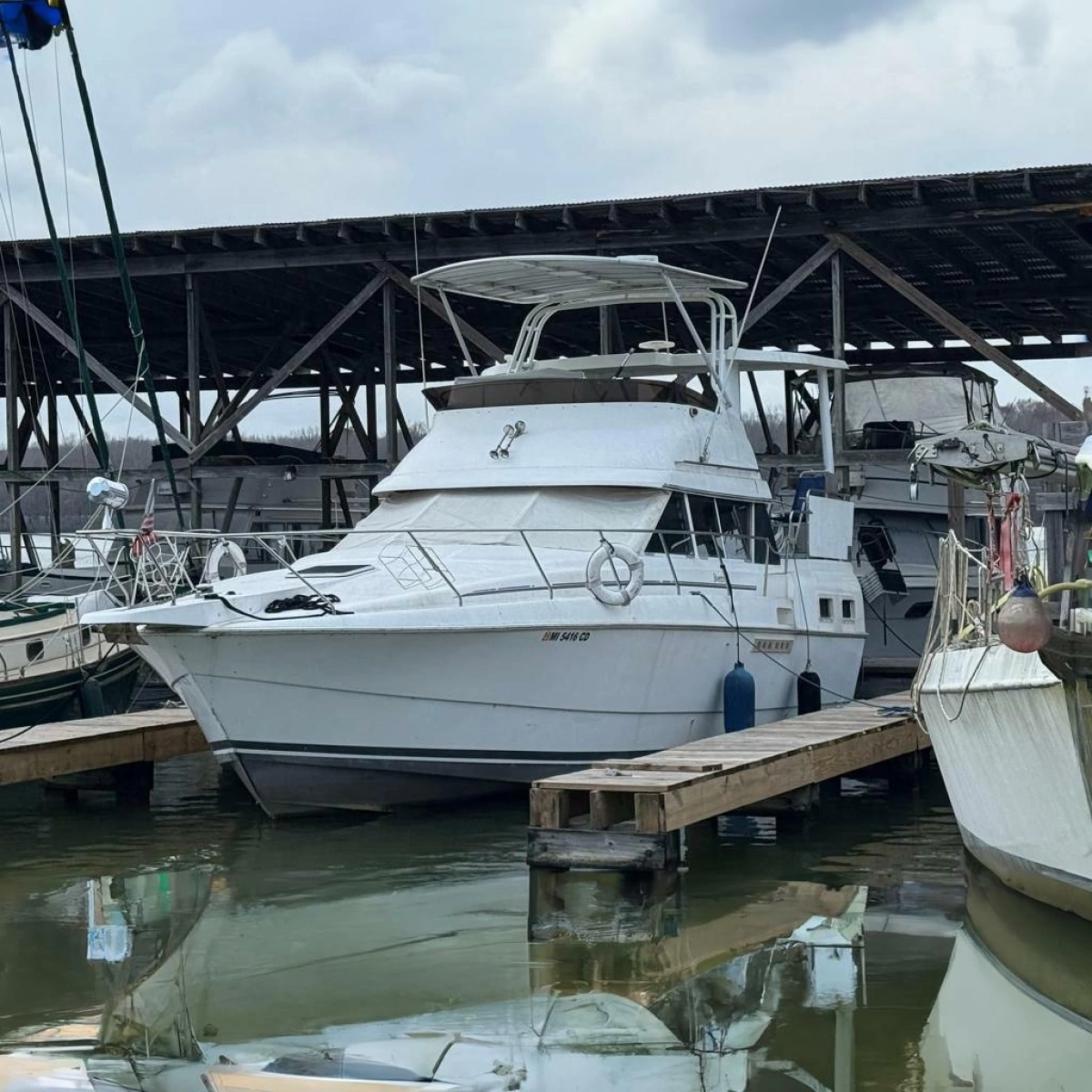 1996 Silverton 34 Motor Yacht