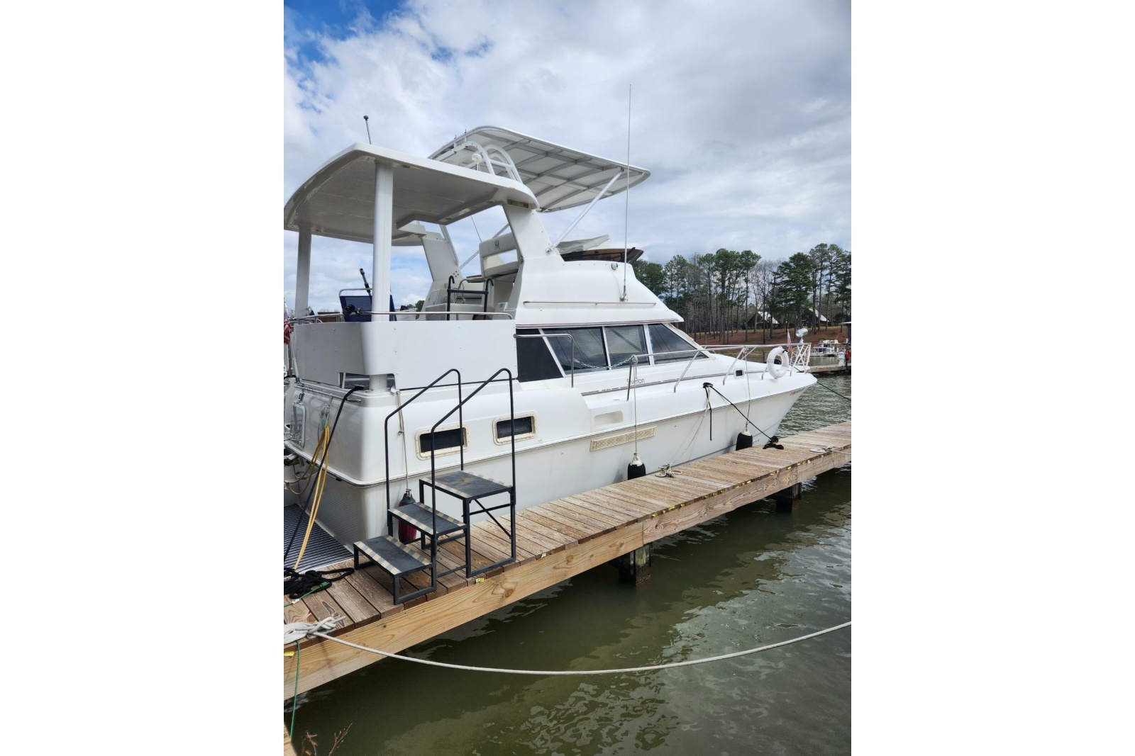 1996 Silverton 34 Motor Yacht