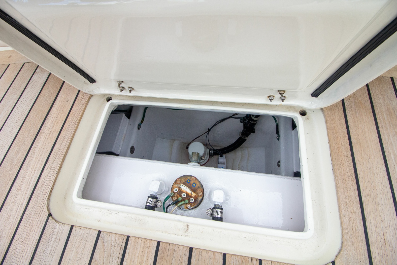 1996 Tides 27