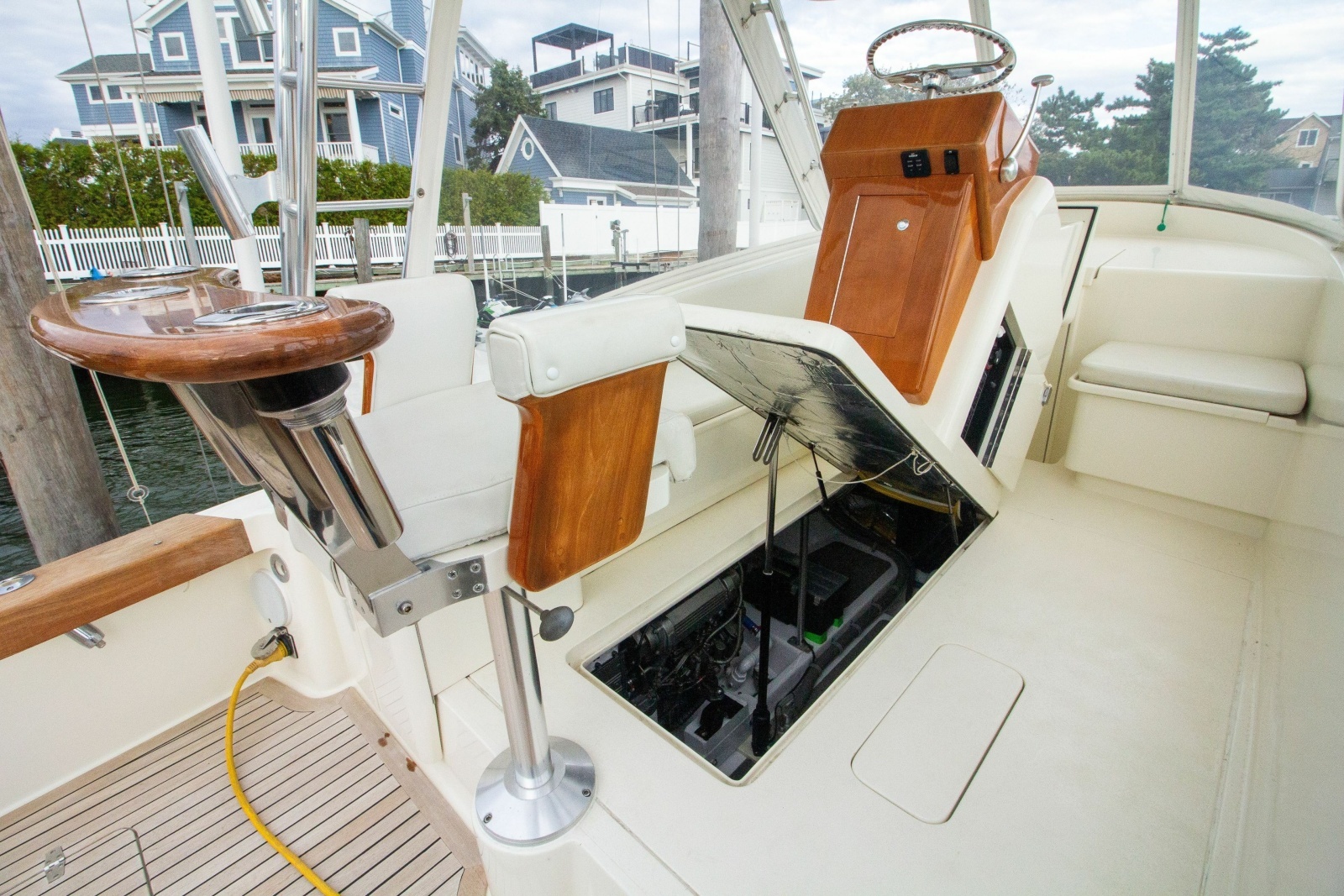 1996 Tides 27