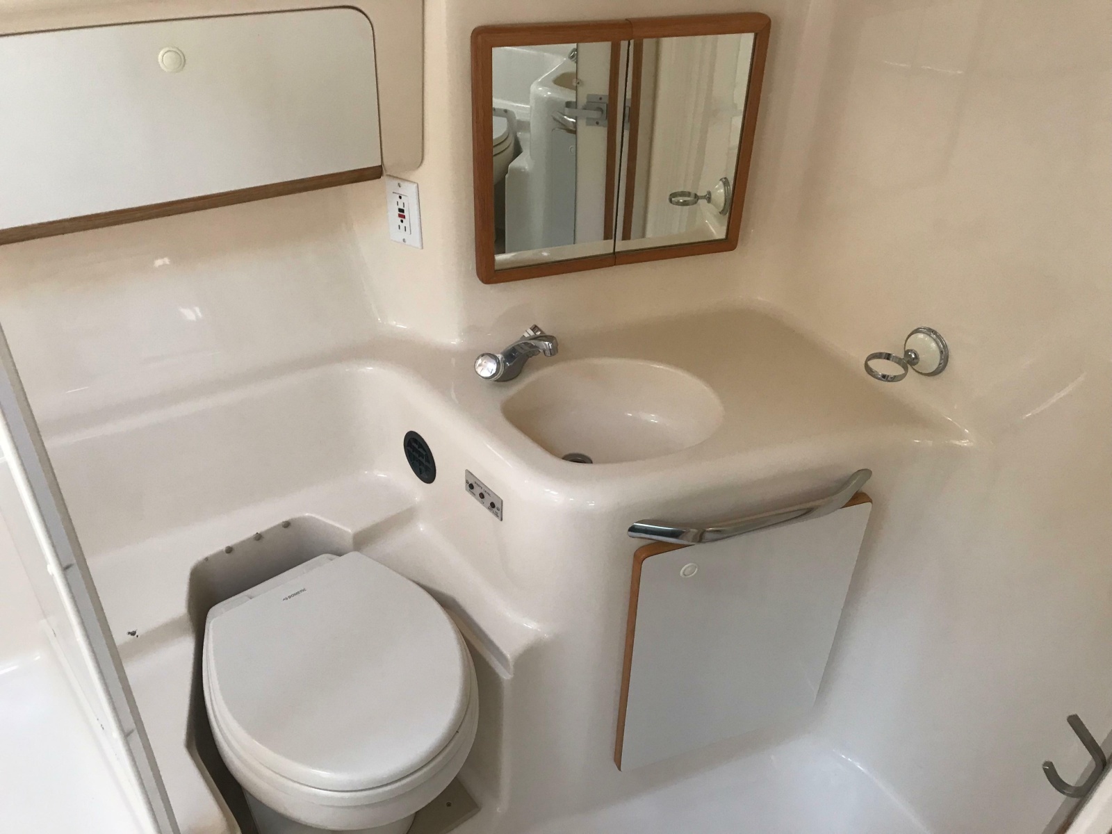 1995 Sea Ray 450 Sundancer
