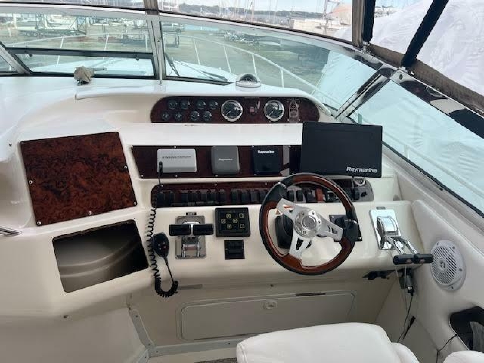 1995 Sea Ray 450 Sundancer