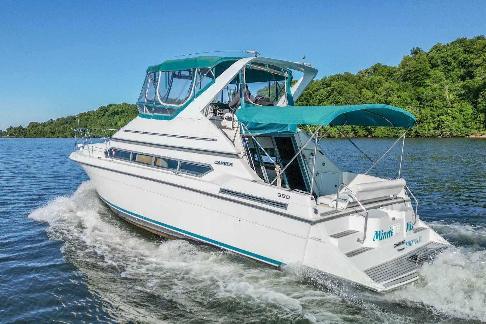 1994 Carver 380 Santego